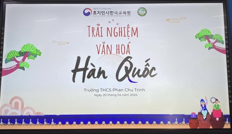 Học sinh trường THCS Phan Chu Trinh trải nghiệm văn hóa Hàn Quốc qua làm Kim chi