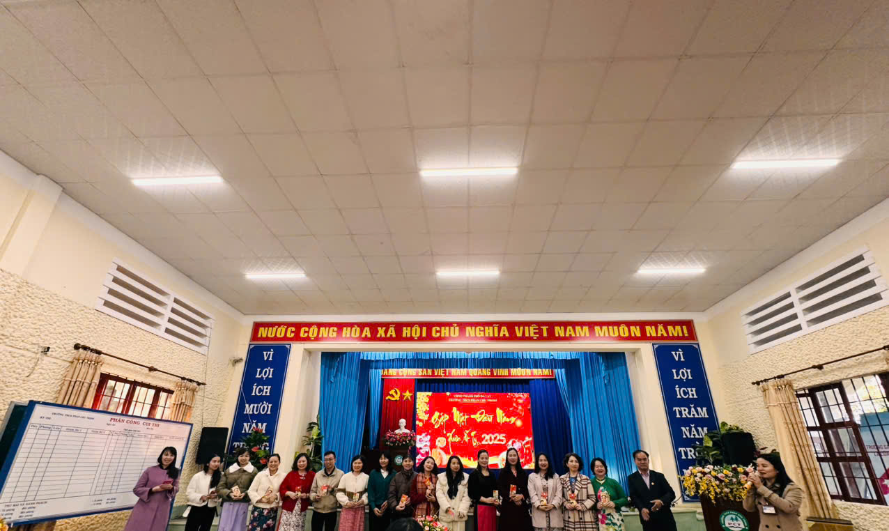công đoàn viên tổ Toán Tin