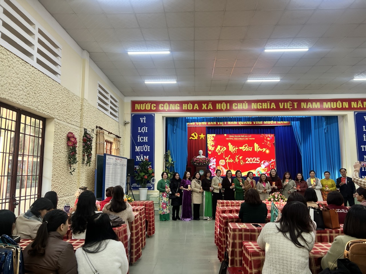 Thành viên tổ KHTN