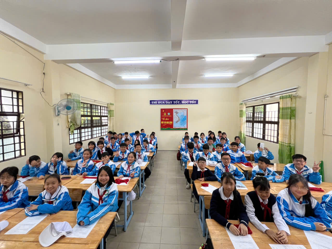 hs trong lơp